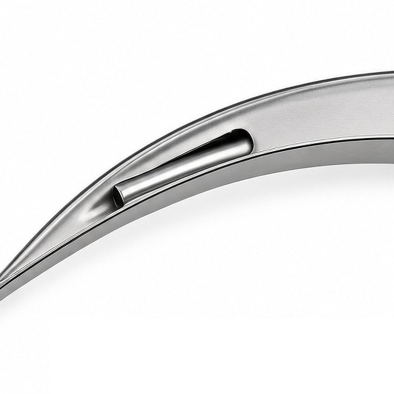 Close-up of the laser-welded fiber optic tube on a GERATI Macintosh fixed tube blade, GA 103